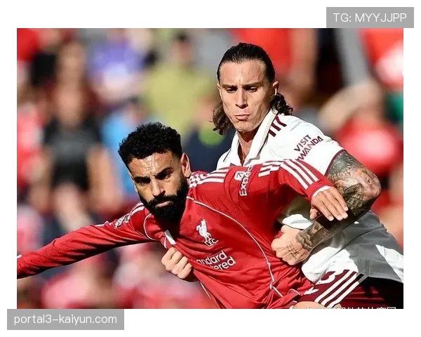 索博斯洛伊低射破门再度领先，红军替补席沸腾