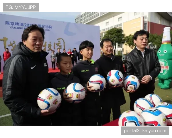 英超俱乐部社区计划启动，千名青少年参与足球公益培训