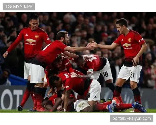 古迪逊公园响起嘘声，埃弗顿球员在后场连续倒脚超过20脚